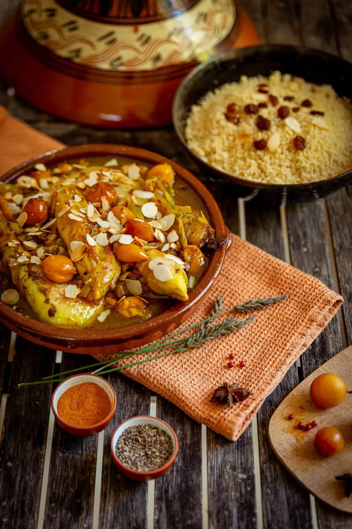 Tajine de poulet aux mirabelles